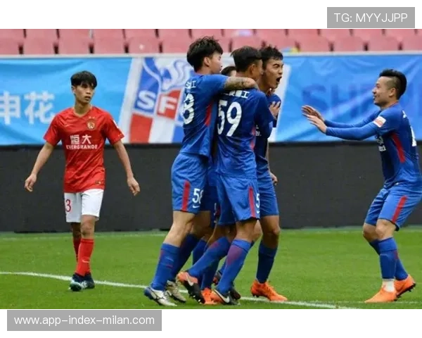 上海申花新帅亮相，球队迎来新气象，上海申花 换帅